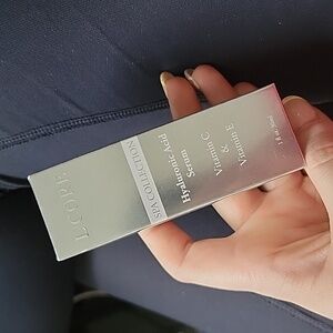 L'core hyaluronic Acid Serum